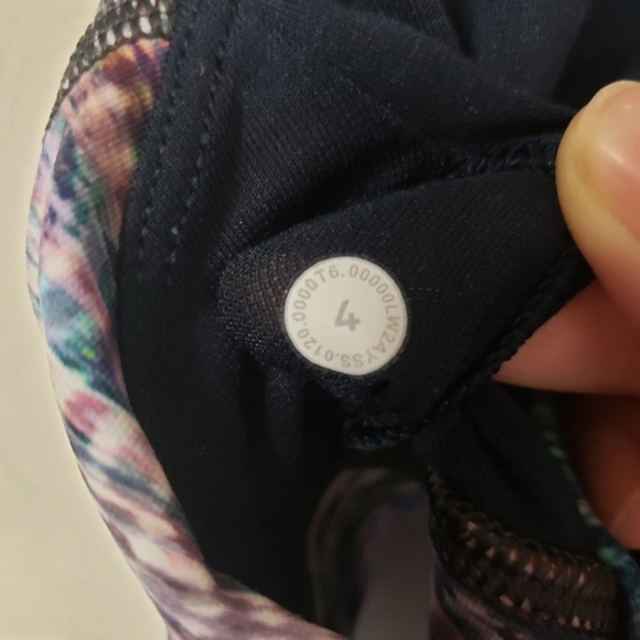 Lululemon Energy Bra Peloton Digital Oasis Alpine White Multi - Picture 5 of 9